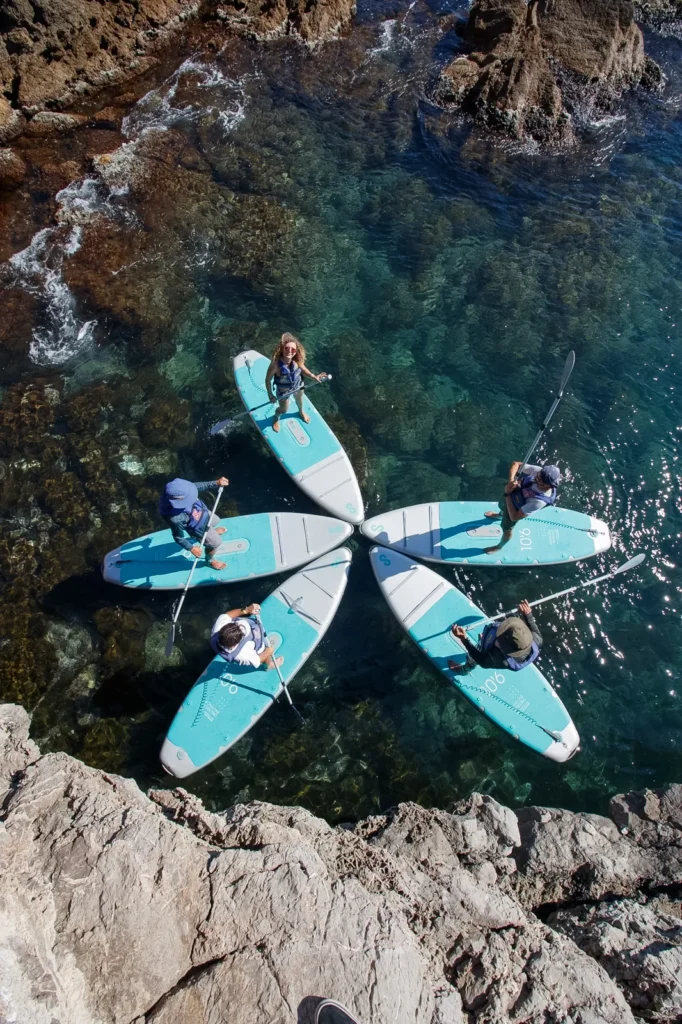 E-paddles vus du ciel le long de la Corniche